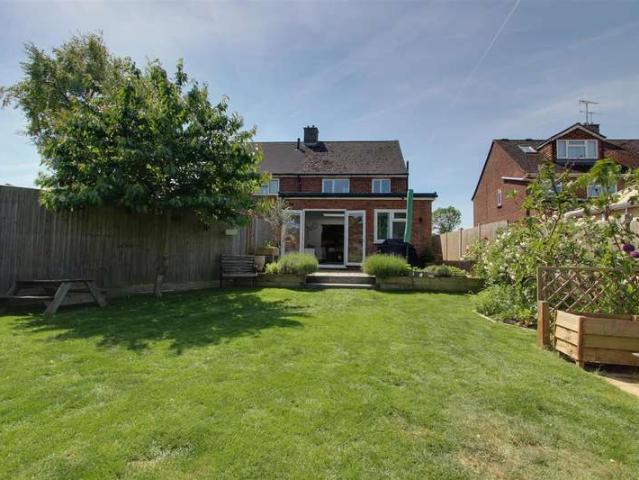 House for sale in Aston Clinton, Buckinghamshire