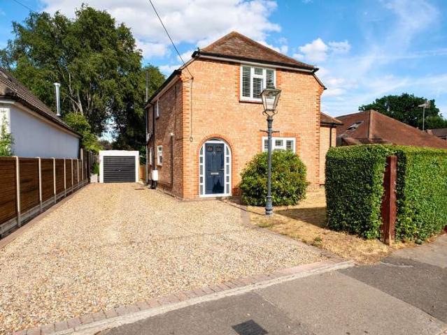 House for sale in North Bourne, Heol-las