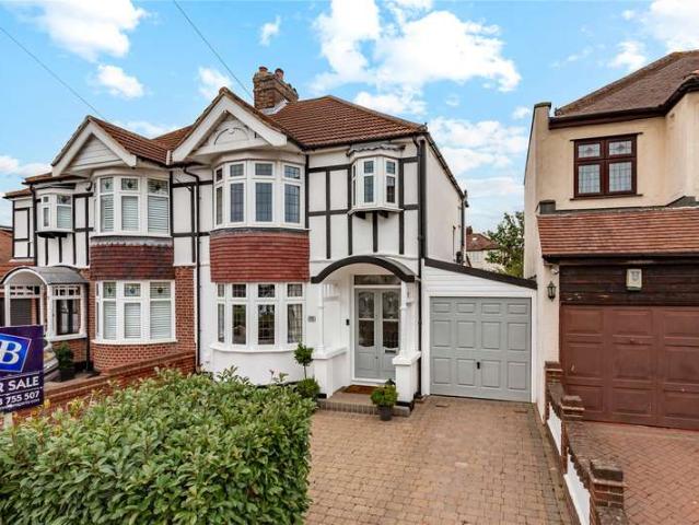 House for sale in Romford, Havering