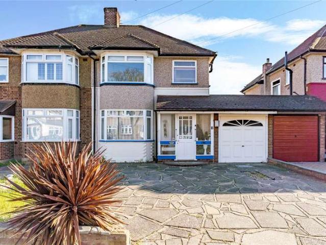 House for sale in Pot Kilns, Greater London