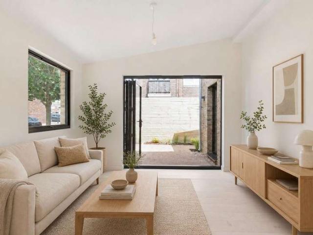 Bungalow for sale in London Borough of Lewisham, Greater London