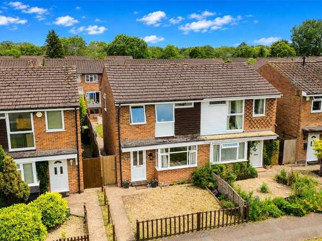 House for sale in Holybrook, West Berkshire