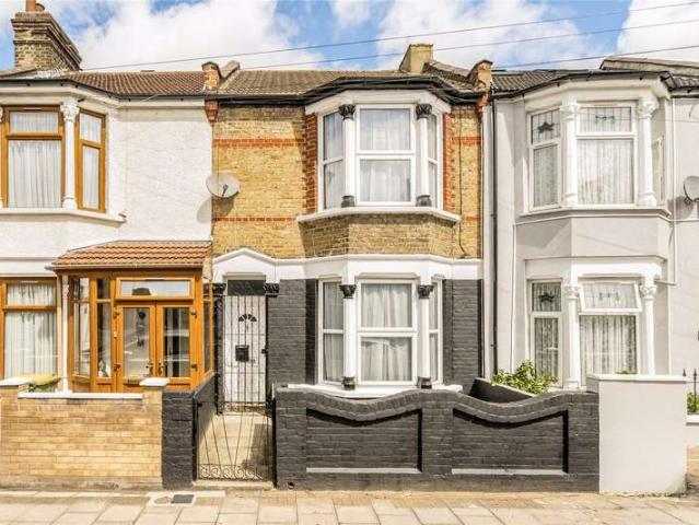 House for sale in Plashet, Greater London