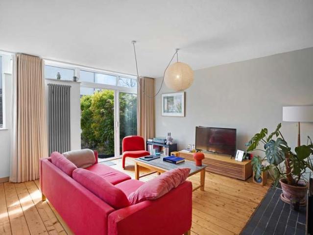 House for sale in Dulwich, Greater London