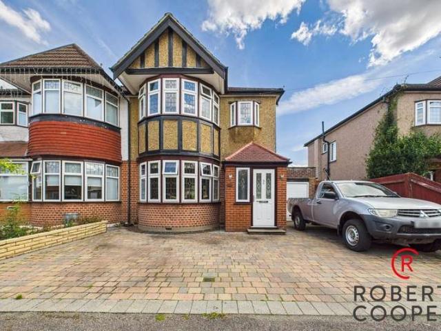 House for sale in Eastcote, Greater London