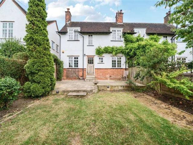 House for sale in London Borough of Ealing, Perivale