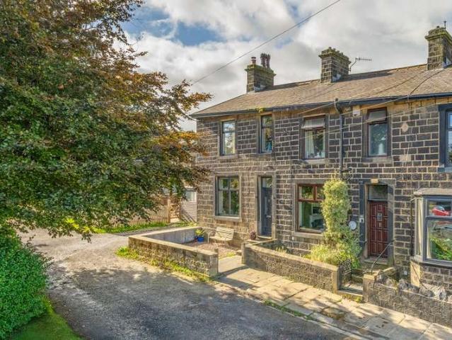 House for sale in New Road Side, Cowling