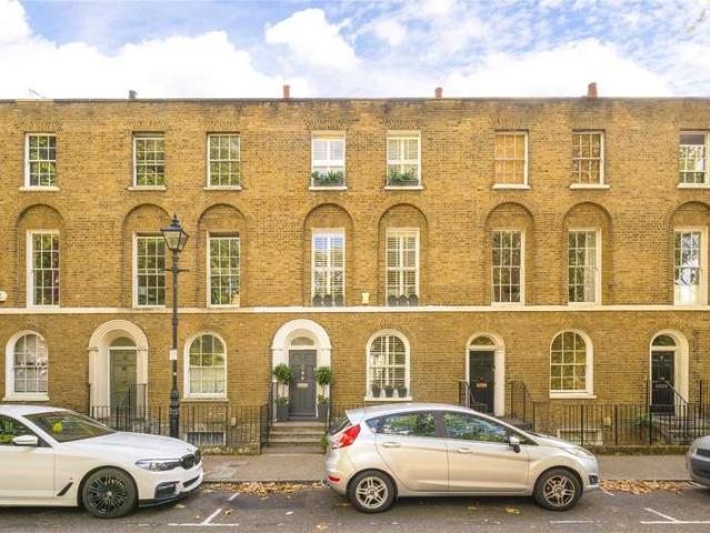 House for sale in Ratcliffe, Greater London