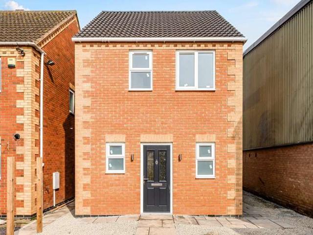 House for sale in Elmfield, Leicestershire