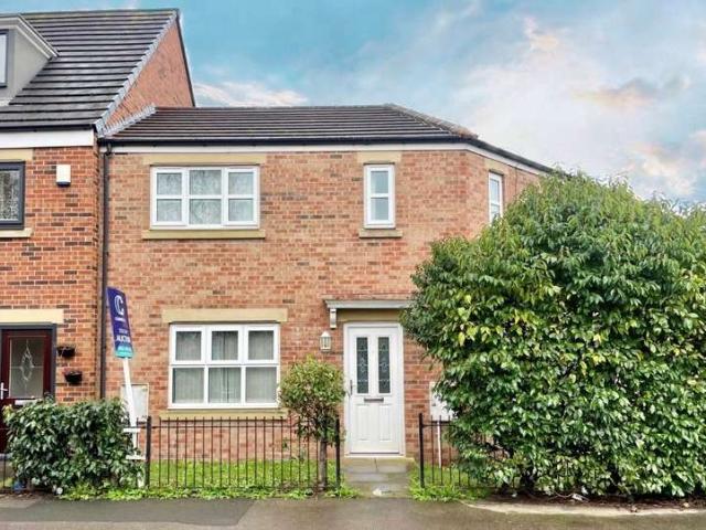 House for rent in Burnside, Fence Houses
