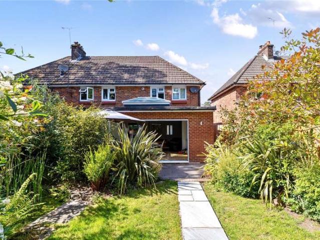House for sale in Fole, Surrey