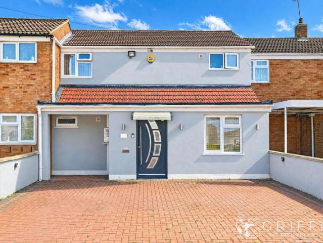 House for sale in Tilbury, Essex