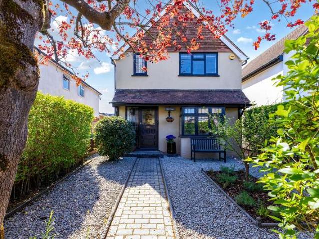 House for sale in Fole, Surrey