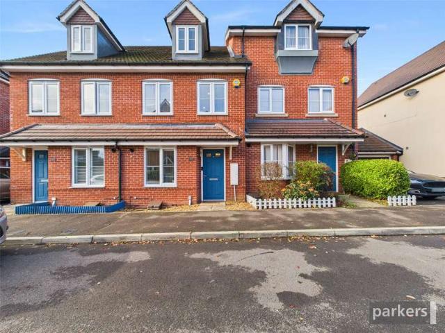 House for sale in Woodley