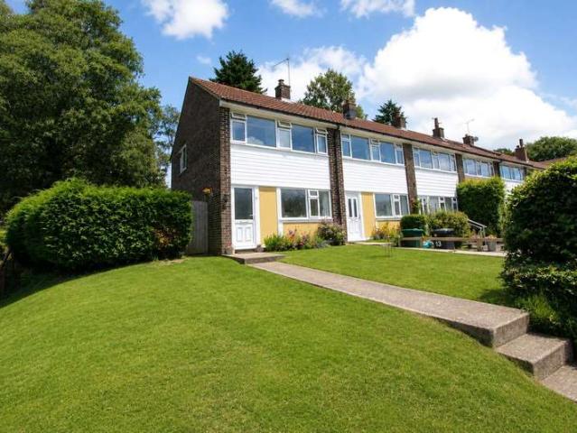 House for sale in Littlecote, West Sussex