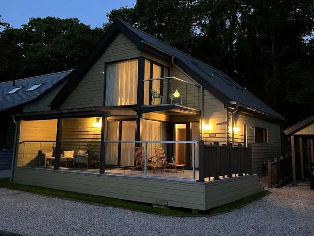 House for sale in Hellandbridge, Cornwall