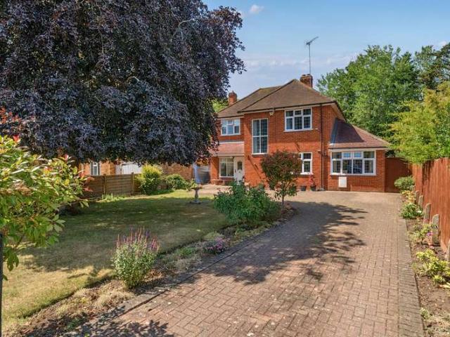 House for sale in Cranbourne, Winkfield