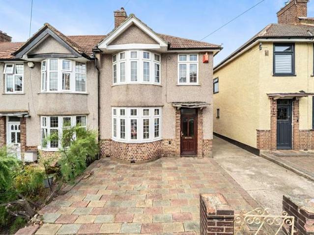 House for sale in London Borough of Lewisham, Greater London