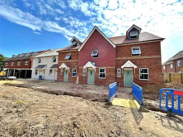 House for sale in Highcliffe