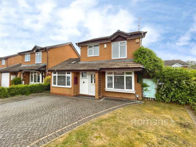 House for sale in The Crescent, Farnborough