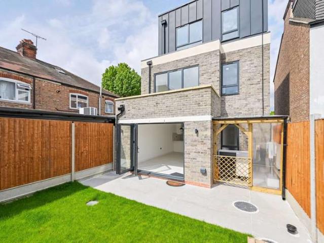 House for sale in Walthamstow, Higham Hill