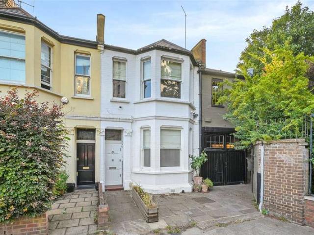 House for sale in Shepherd's Bush, Greater London