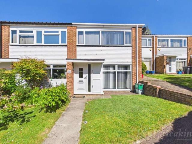 House for sale in London Borough of Croydon, Forestdale