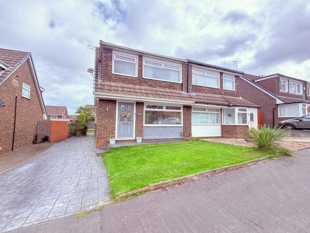 House for sale in Halton