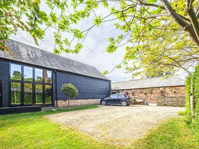 House for sale in Eaton Bray, Bedfordshire