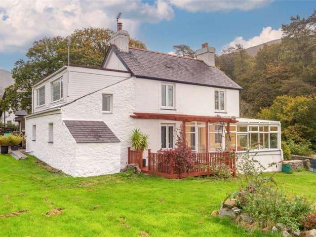 House for sale in Llanfairfechan, Wales
