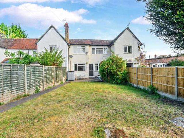 House for sale in Fole, Surrey