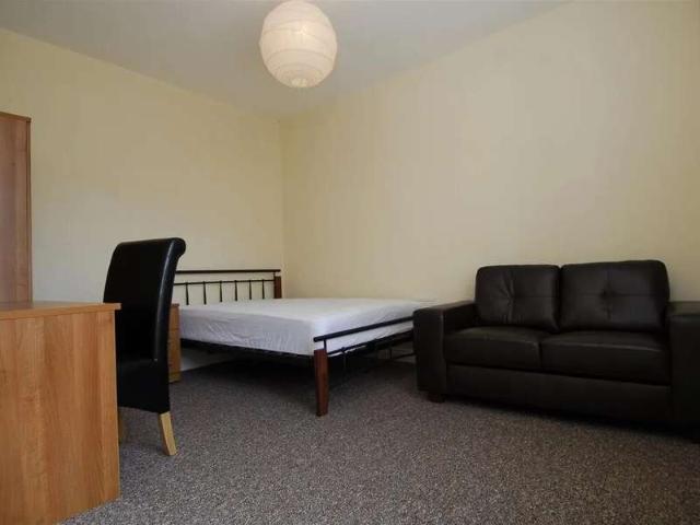 House for rent in Greenbank, Mount Wise