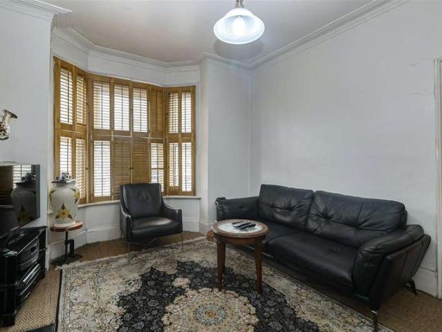 House for sale in Royal Borough of Greenwich, Greater London
