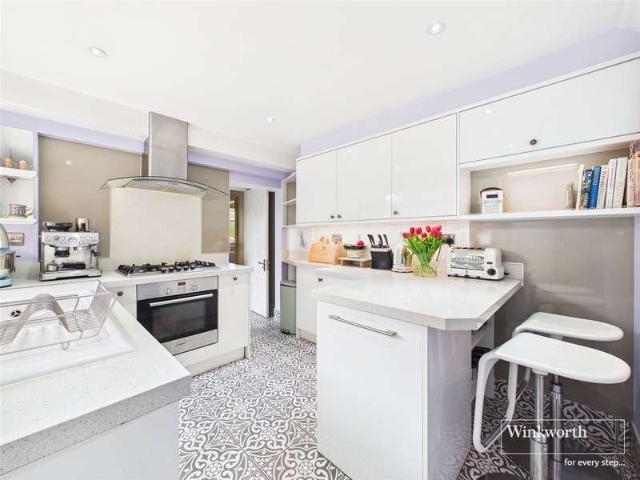 House for sale in Dee Park, Reading