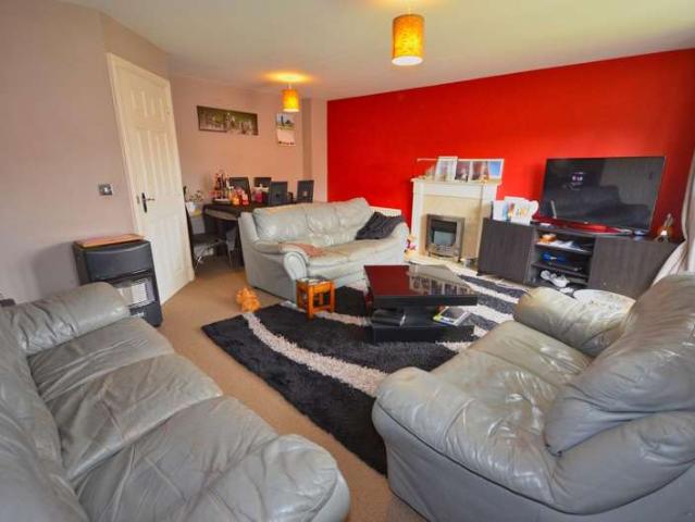 House for sale in Desborough