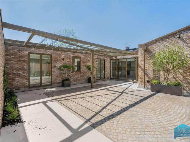 House for sale in Fallow Corner, Greater London