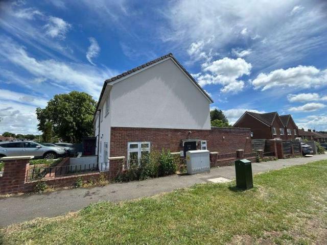House for rent in Five Acres, Hertfordshire