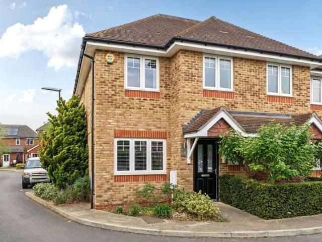 House for sale in Blackhills, Surrey