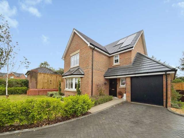 House for sale in Easthampstead, Bracknell