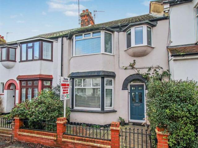 Cottage for sale in Alton Barnes, Essex
