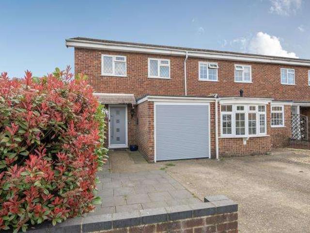 House for sale in Lower Halliford, Surrey