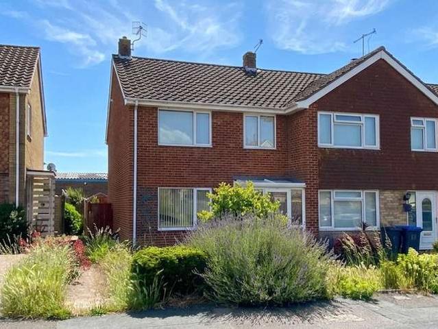 House for sale in Fishersgate, West Sussex