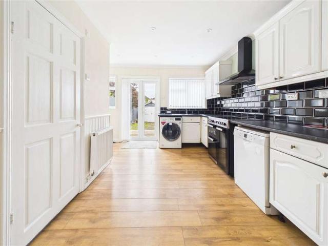 House for sale in Broomhill, Feckenham