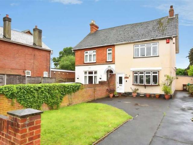 House for sale in Little Sandhurst