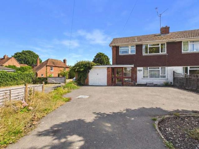 House for sale in Theale, West Berkshire