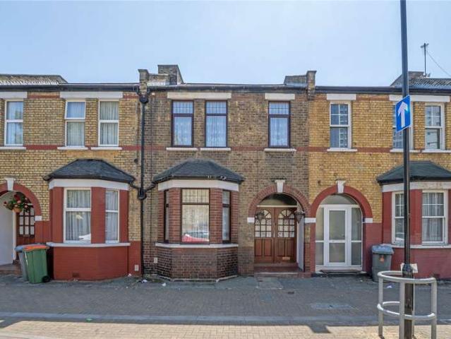 House for sale in Stratford Marsh, Greater London