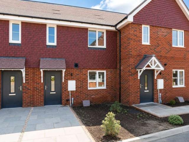 House for sale in Fole, Surrey