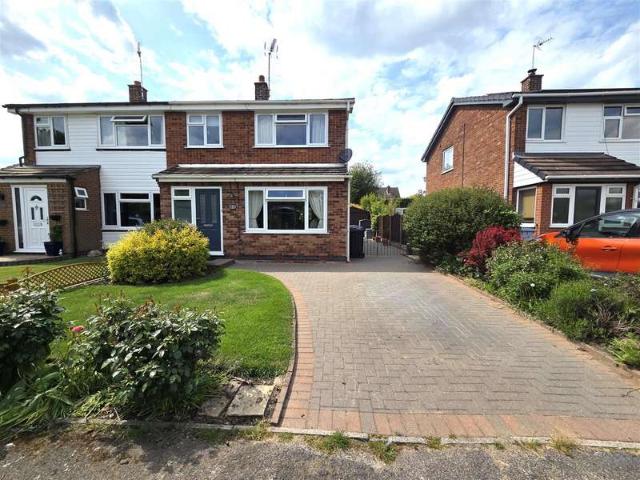 House for sale in Costhorpe, East Midlands