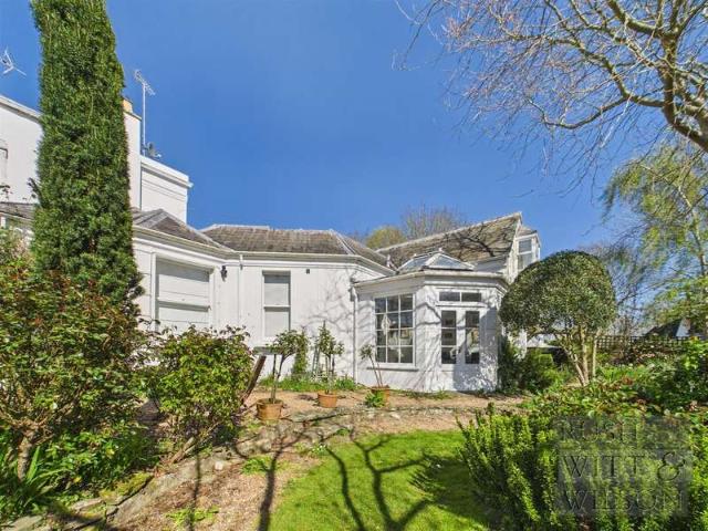 House for sale in Heathlands, East Sussex