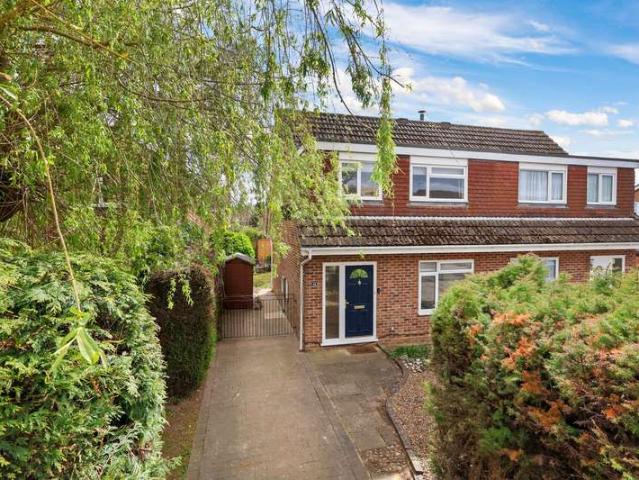 House for sale in Greenfields, Reigate and Banstead